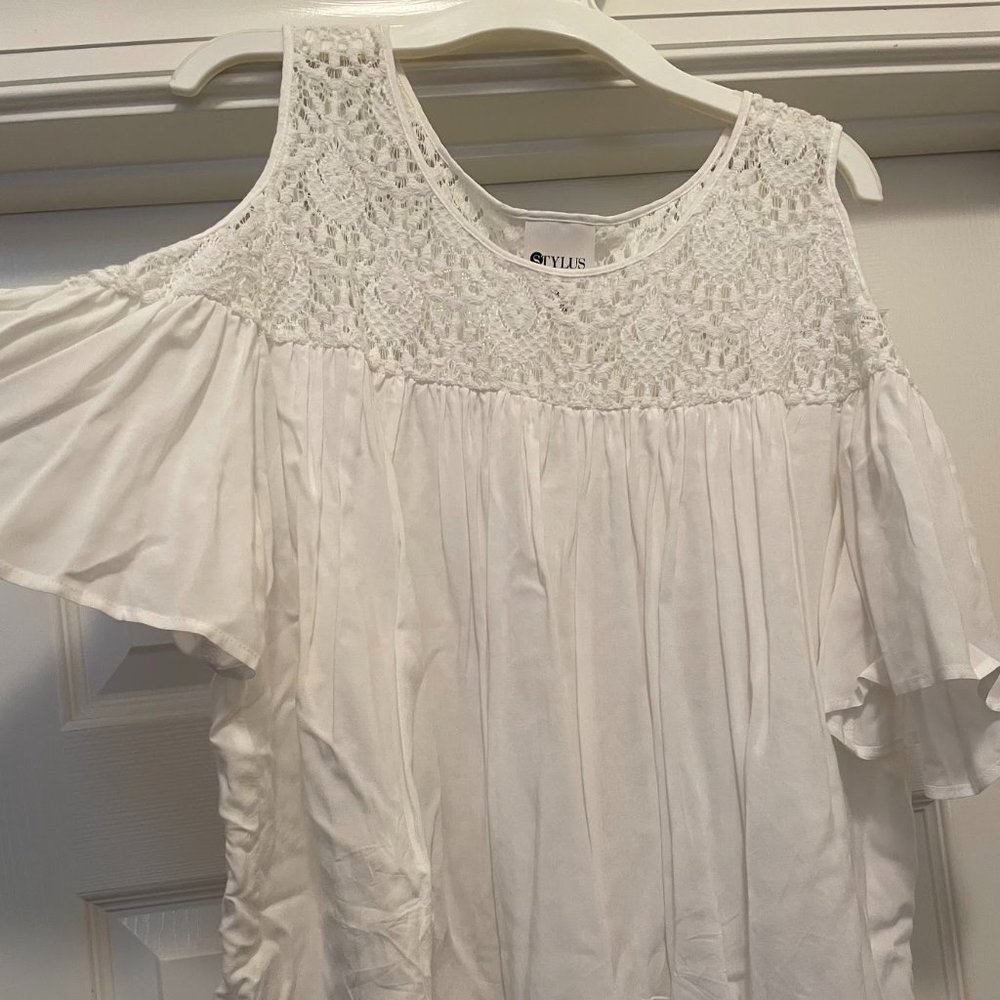 White Stylus Lace Blouse, size Medium